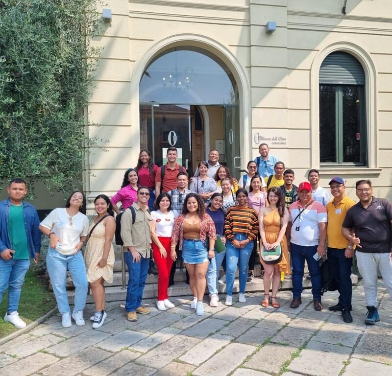 Our customized courses - Centro Studi Italiani